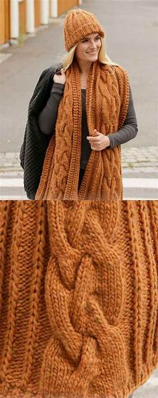 Bee Scarf