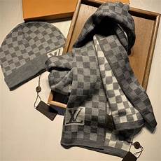 Grey Lv Scarf