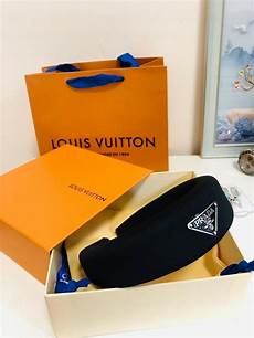 Gucci Muffler