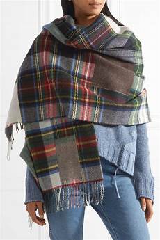 Holzweiler Scarf