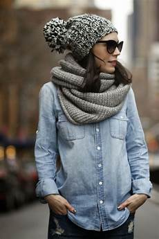 Pom Pom Scarf