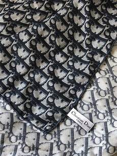 Silk Twilly